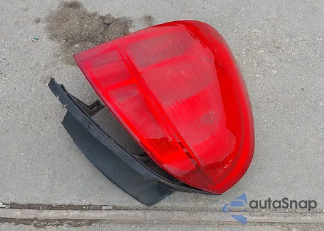 2006 Lincoln Town Car Signature Limited z USA, uszkodzony, nr VIN 1LNHM82W26Y622533